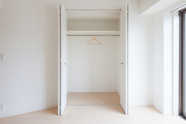 Closet Door Repair