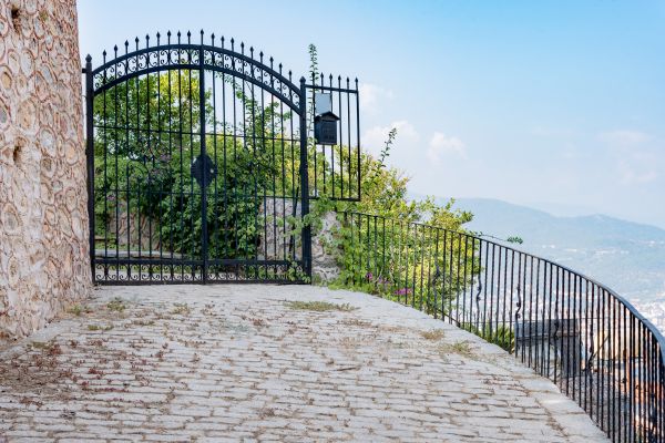 Iron Gate Repair